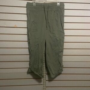 Naturals Reflections Women Olive Green Cargo Capri Pants Size 10